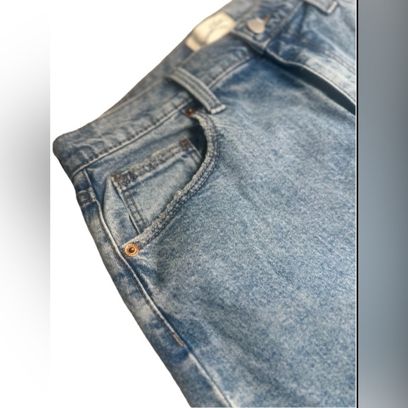 Size 8 Womens High-Rise Denim Midi Skirt Medium Wash Distressed Universal Thread - Picture 4 of 12